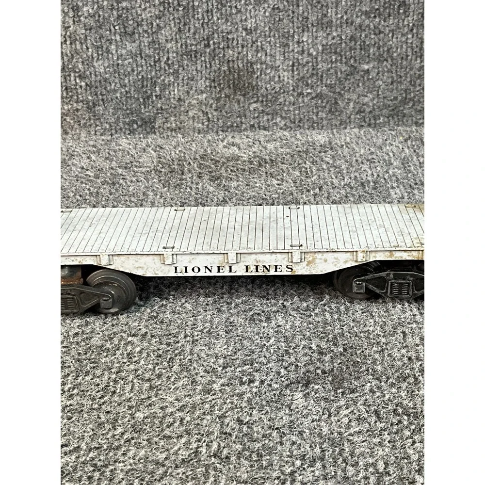 Vintage Lionel Lines 6411 Flatcar O Gauge Train Model Metal Base Collector Piece